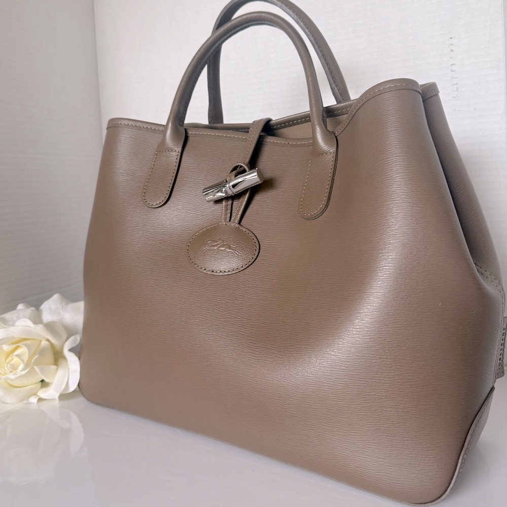 Authentic Longchamp Rozo Roseau Dark Beige Leather Tote Bag. - Picture 5 of 17